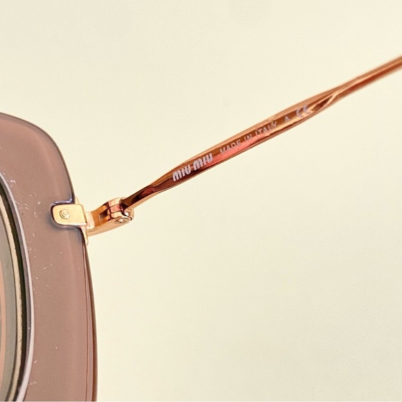 MIU MIU SMU07O KAY-0A7 Retro Sunglasses Black/ Gold
